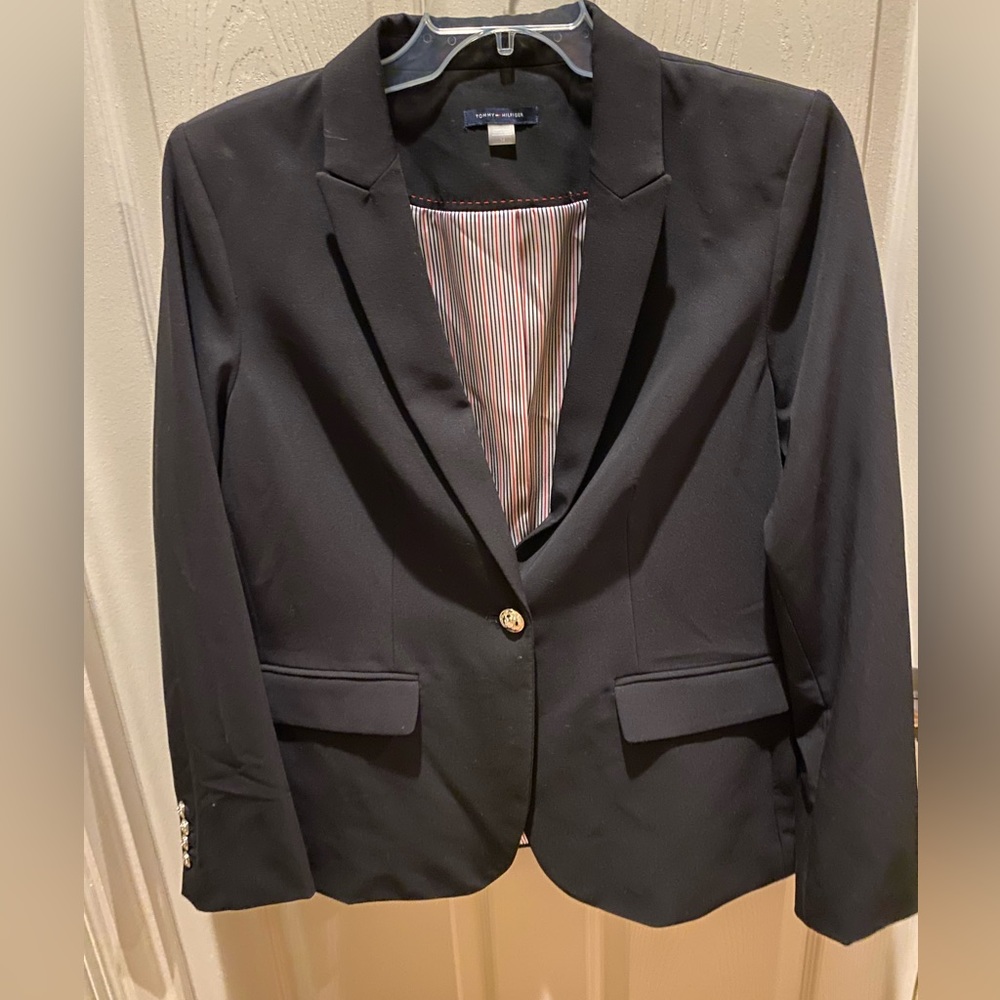Tommy Hilfiger One Button Blazer in Black. Size 14